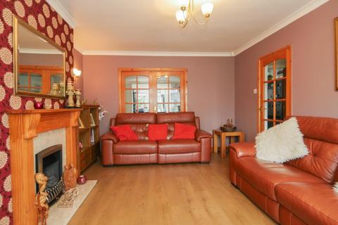 24 Tyersal Walk, Bradford, BD4 8ER