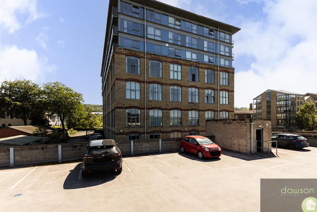 Dewsbury Road, Elland 2 bed apartment for sale £80,000