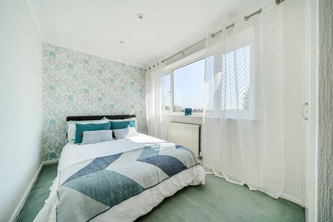20 Chilthorne Close, London, SE6 4YW