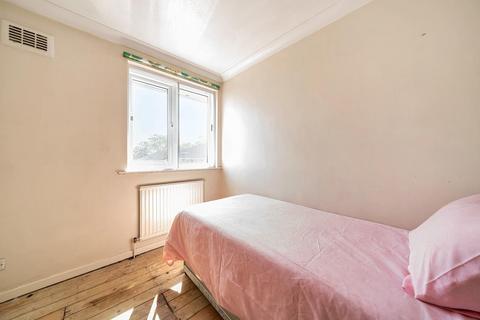 20 Chilthorne Close, London, SE6 4YW