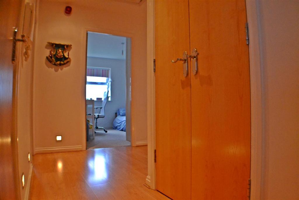 Hallway.JPG