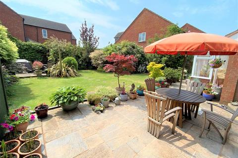 3 bedroom detached house for sale, School Lane, Bronington