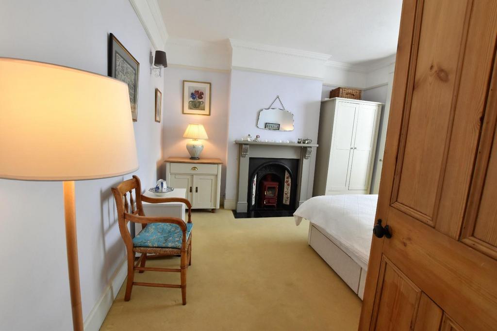 Bedroom 1 / Reception Room