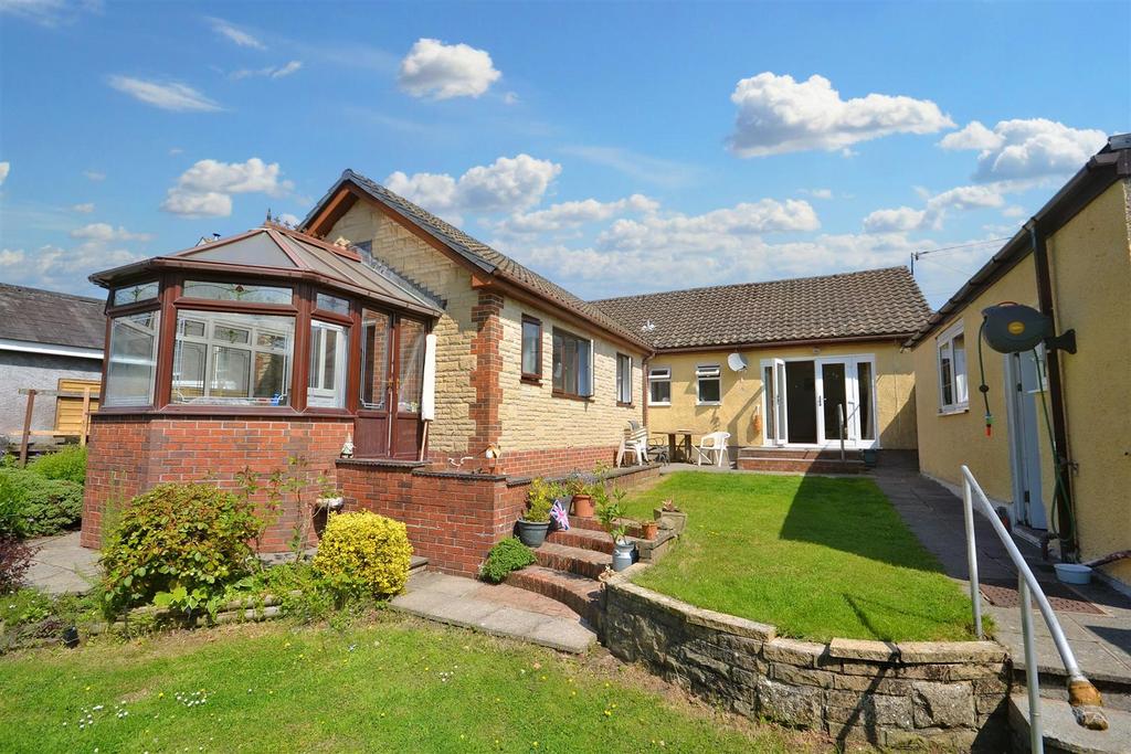 Capel Dewi, Carmarthen 3 bed detached bungalow for sale £285,000