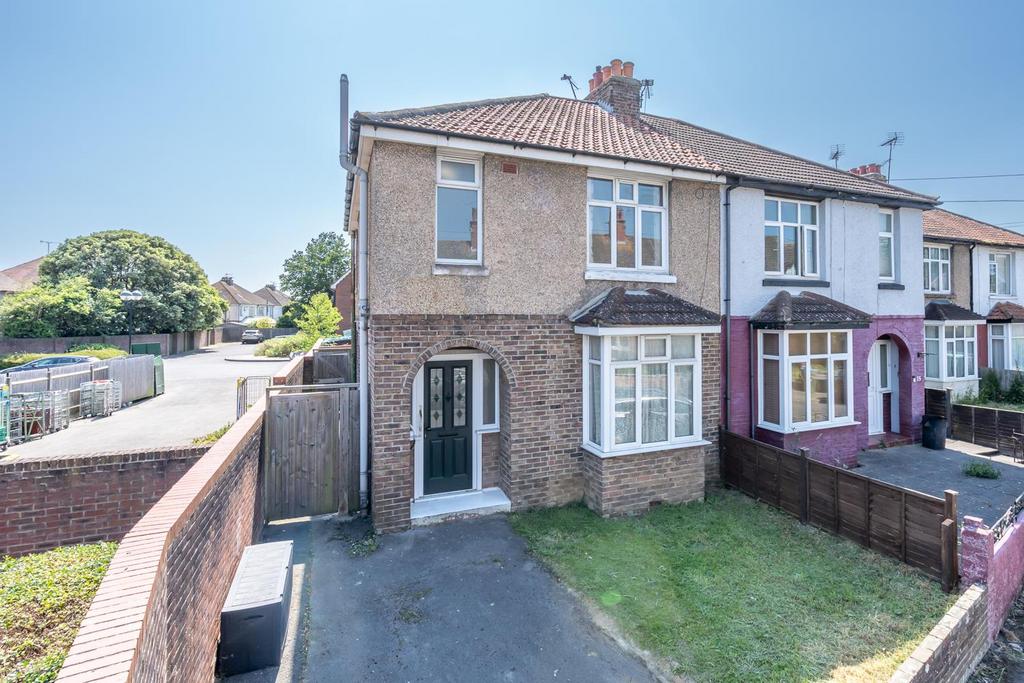 Gravits Lane, Bognor Regis 3 bed semidetached house for sale £270,000