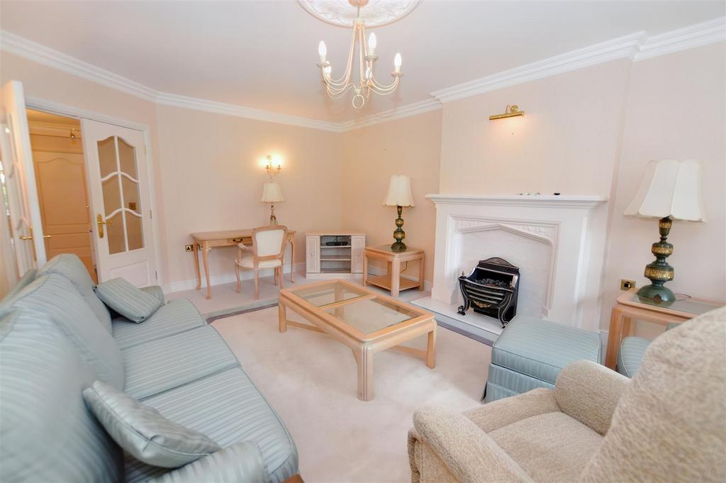 Cremers Drift, Sheringham 3 bed apartment for sale £450,000