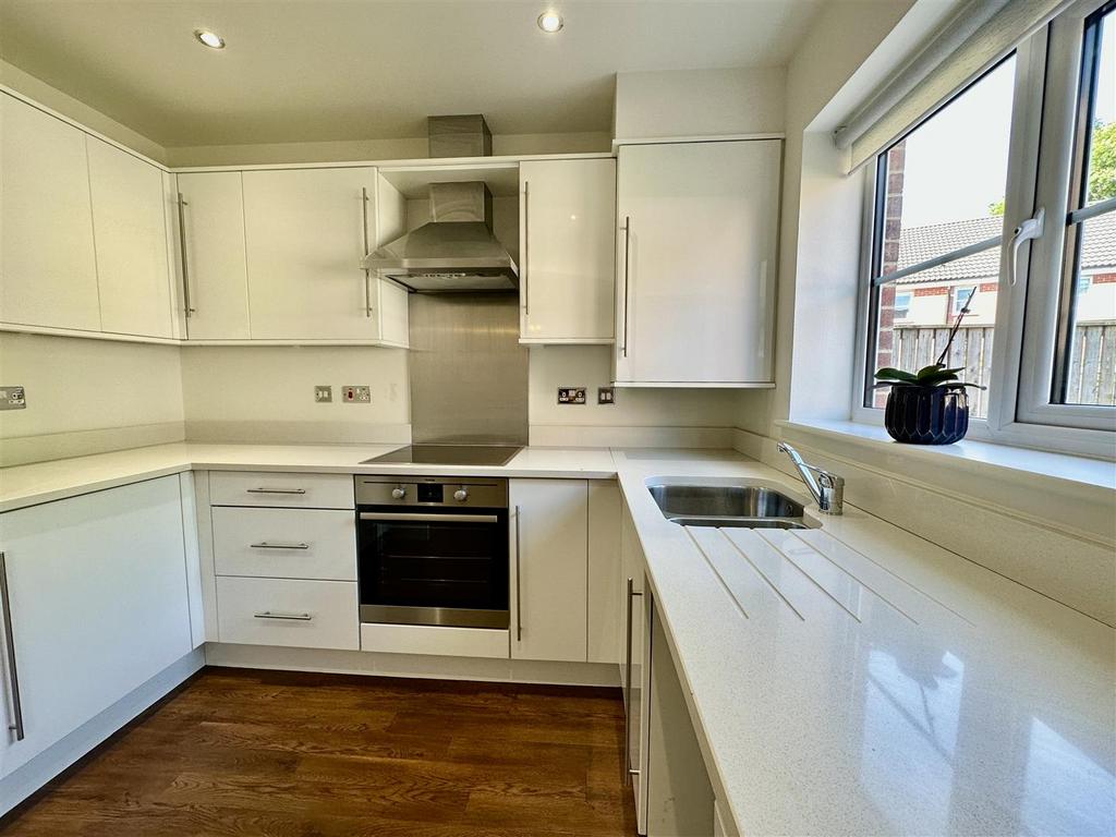 Open plan kitchen diner