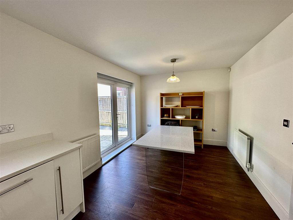 Open plan kitchen diner