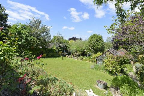 139 Farnham Road, Guildford, GU2 7RL