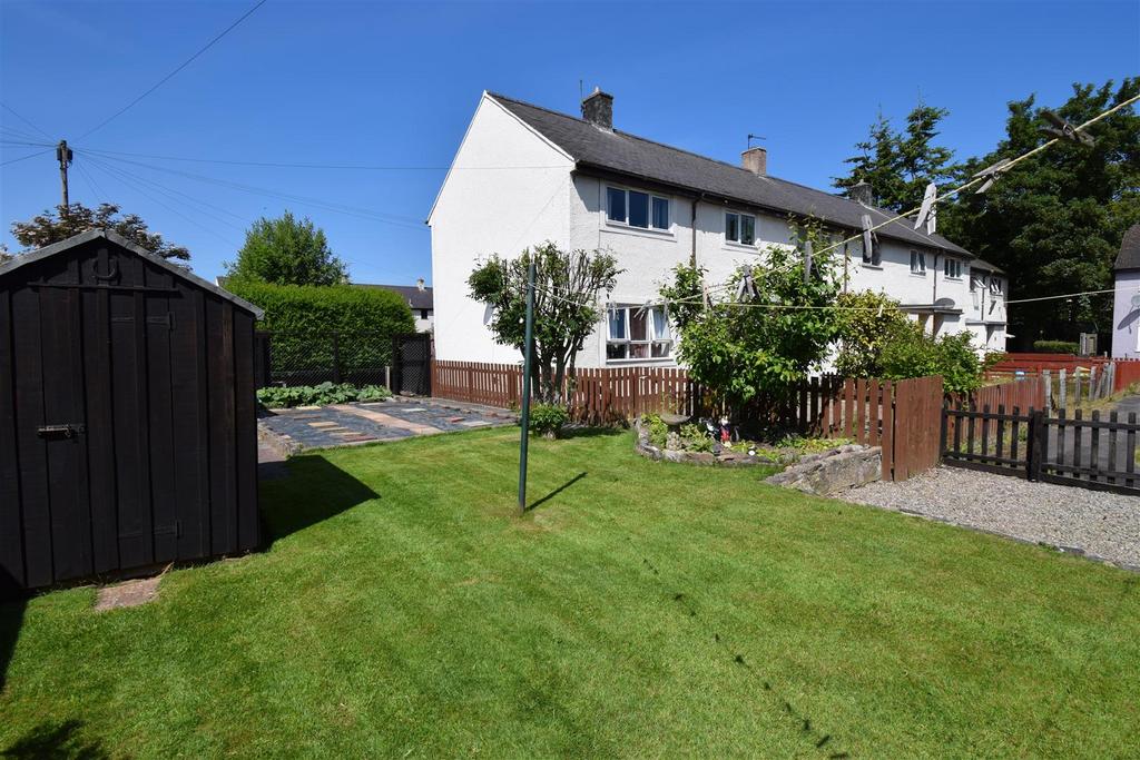 Rear garden 1.jpg