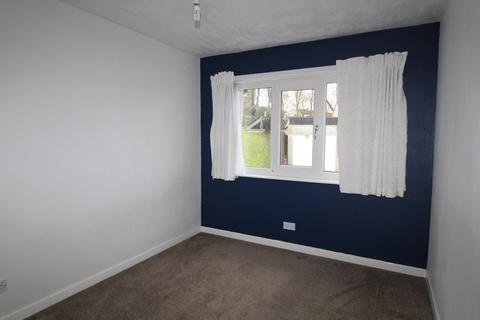 3 bedroom semi-detached house for sale - Oakbank Drive, Keighley, BD22