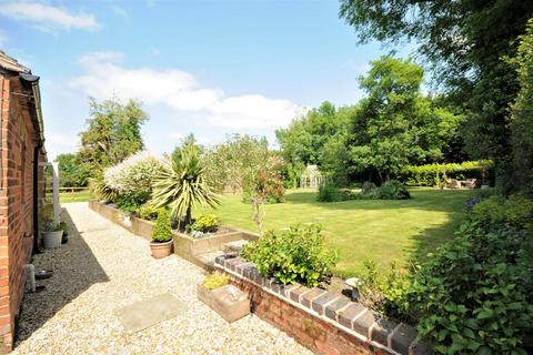 Bluebell Barn Hill Lane, Leigh, Stoke-on-trent, ST10 4PH