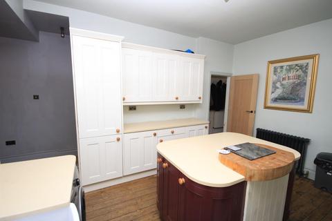 3 Norman Lane, Bradford, BD2 2LB