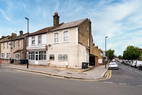 2 bedroom maisonette for sale, Lakehall Road, Thornton Heath, CR7