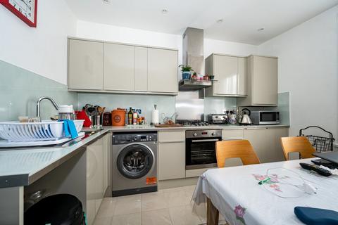 2 bedroom maisonette for sale, Lakehall Road, Thornton Heath, CR7