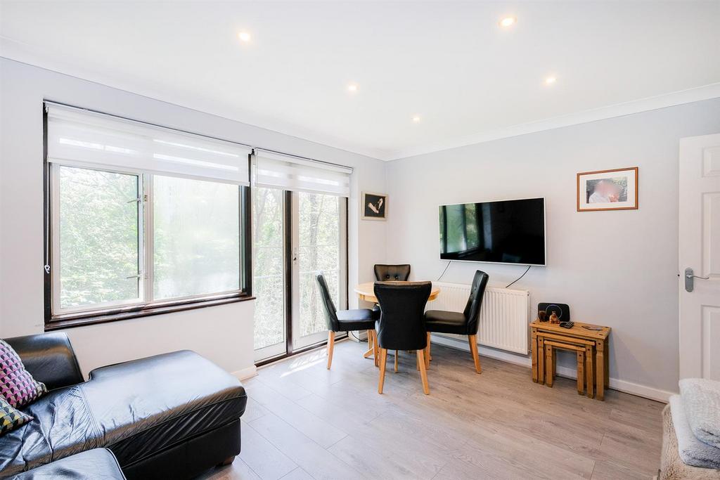 40 Buxton House-11 resized.jpg