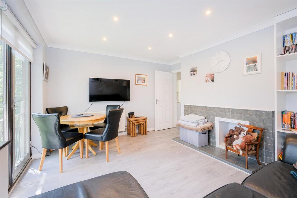 40 Buxton House-12 resized.jpg