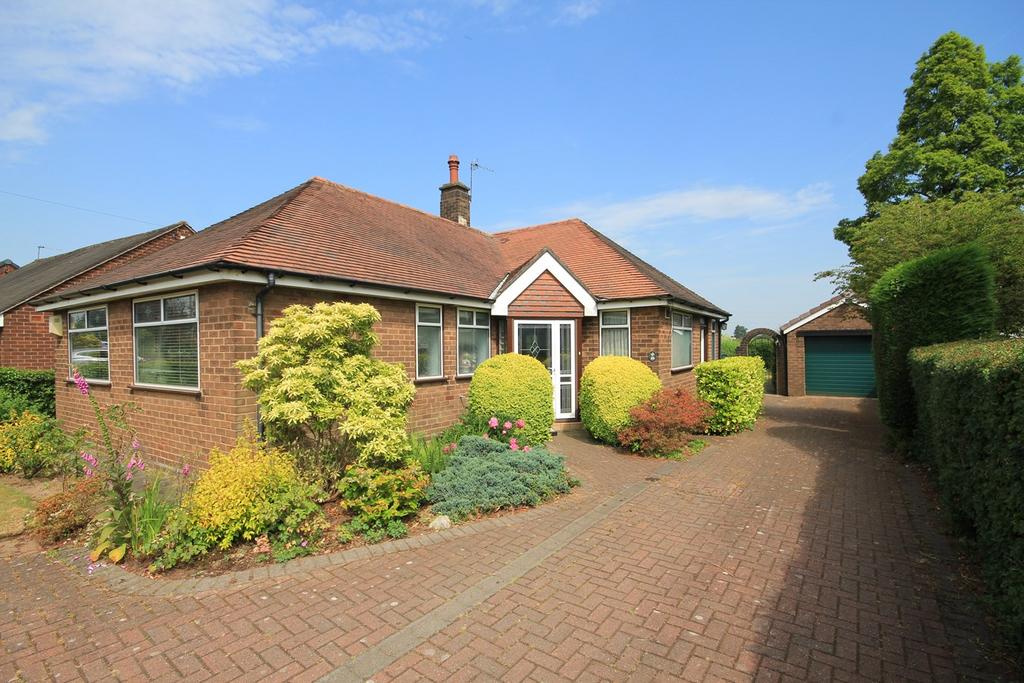 Myddleton Lane, Winwick, Warrington, WA2 3 bed bungalow for sale £365,000