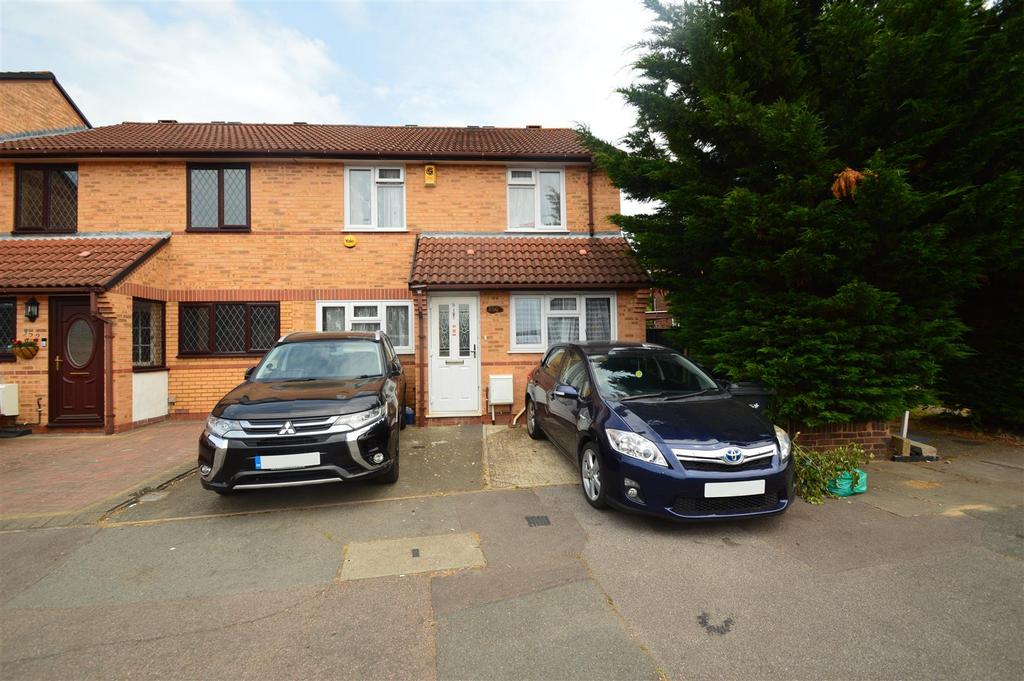 Fullwell Avenue, Clayhall, IG5 0RY 4 bed semidetached house for sale