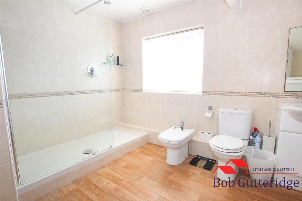 First floor shower room