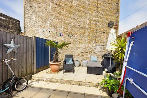 4 bedroom end of terrace house for sale - Northdown Road, Broadstairs, CT10