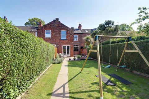 4 bedroom terraced house for sale - Westbourne Avenue, Princes Avenue, Hull