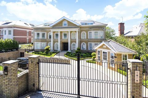 3 bedroom penthouse to rent, Murano House, 389 Cockfosters Road, Hadley Wood, Hertfordshire, EN4