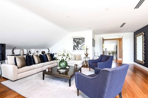 3 bedroom penthouse to rent, Murano House, 389 Cockfosters Road, Hadley Wood, Hertfordshire, EN4
