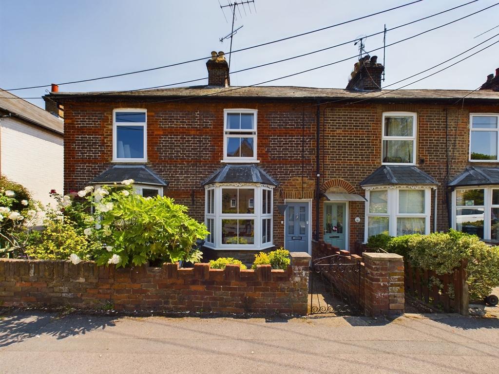 Glory Mill Lane, Wooburn Green 3 bed terraced house for sale - £400,000