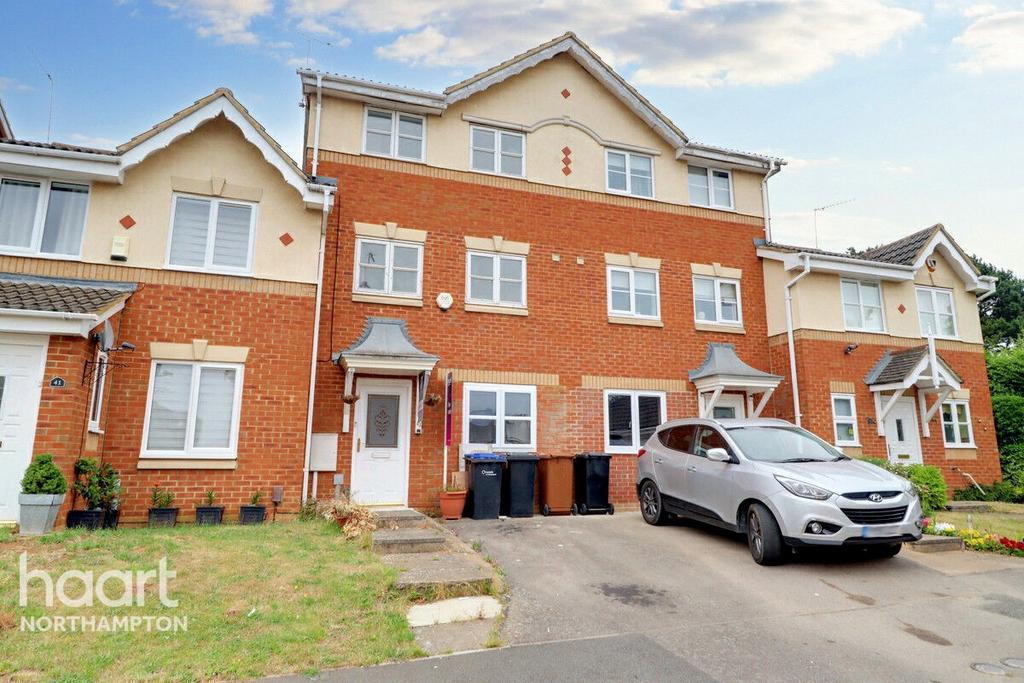 Brockton Street, Northampton 4 bed terraced house £250,000