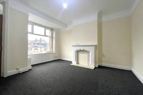 3 bedroom terraced house to rent, Low Lane, Horsforth, Leeds, West Yorkshire, LS18