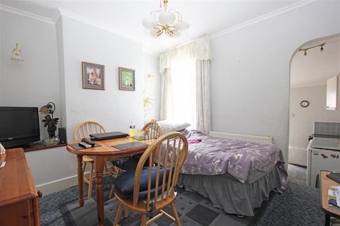 11 Rolleston Road, South Croydon, CR2 0PT