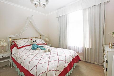 11 Rolleston Road, South Croydon, CR2 0PT