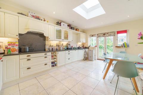 7 bedroom semi-detached house for sale - Therapia Road, London