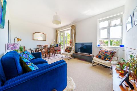 Flat 7, Macklin House Shackleton Close, London, SE23 3YP