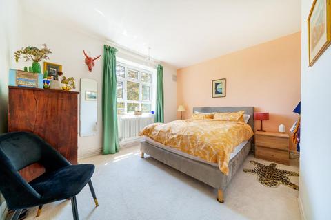 Flat 7, Macklin House Shackleton Close, London, SE23 3YP