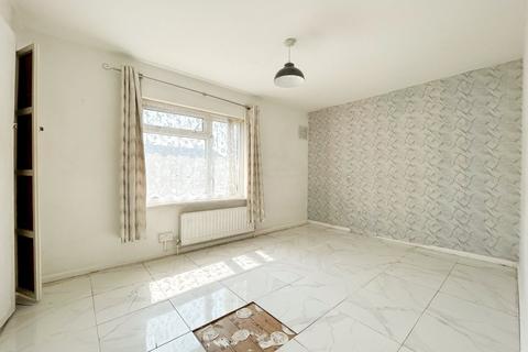 40 Manor Road, Queenborough, ME11 5NA