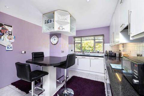 4 bedroom detached house for sale - Green Avenue, Mill Hill