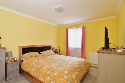 27 Beech Mast, Vigo, Gravesend, DA13 0SX