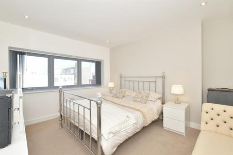 2 bedroom apartment for sale - High Street, Bognor Regis, West Sussex