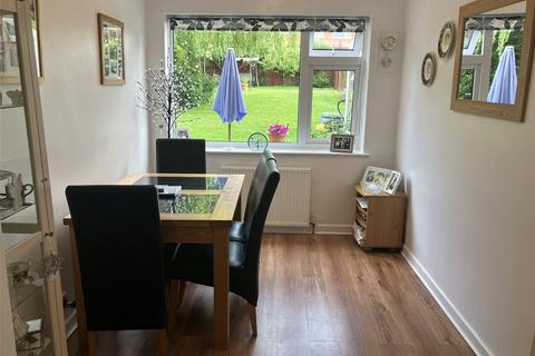 204 Teagues Crescent, Trench, Telford, TF2 6RA