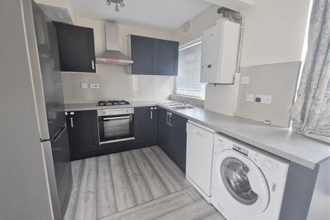 3 bedroom terraced house for sale, St. Andrews Avenue, Hornchurch RM12 5DT