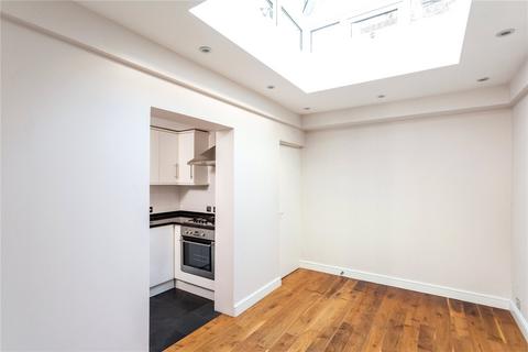 2 bedroom terraced house to rent, Kinnerton Place North, London, SW1X
