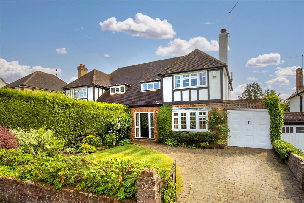 Hilfield Lane, Aldenham, Watford, Hertfordshire, WD25 3 bed semi