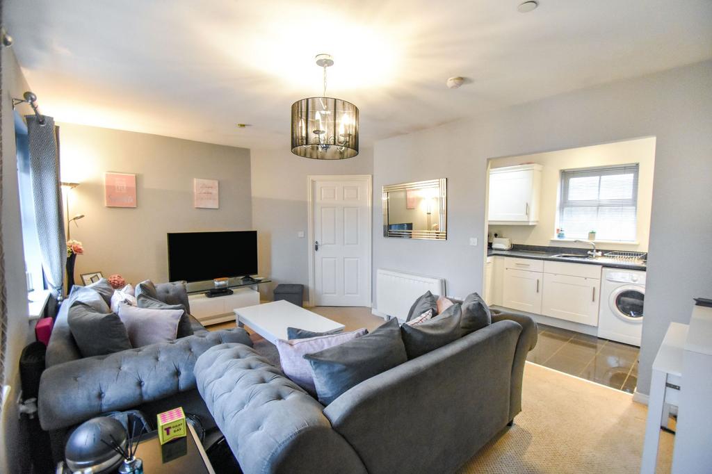 Stonemere Drive, Radcliffe, M26 2 bed apartment £120,000