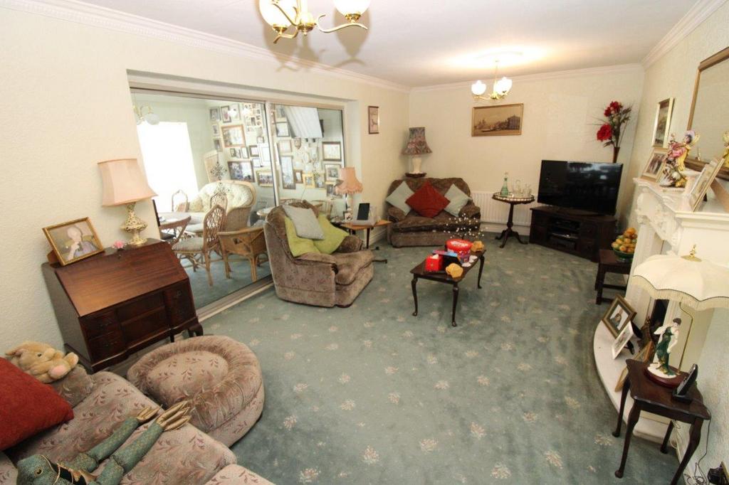 Cross Street, Monk Bretton, Barnsley 4 bed bungalow for sale £380,000