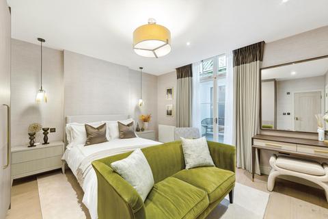 3 bedroom flat to rent, Cranley Gardens, South Kensington, London, SW7