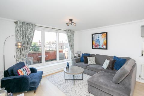 3 bedroom apartment to rent, Penn Place, Northway, Rickmansworth, Hertfordshire, WD3