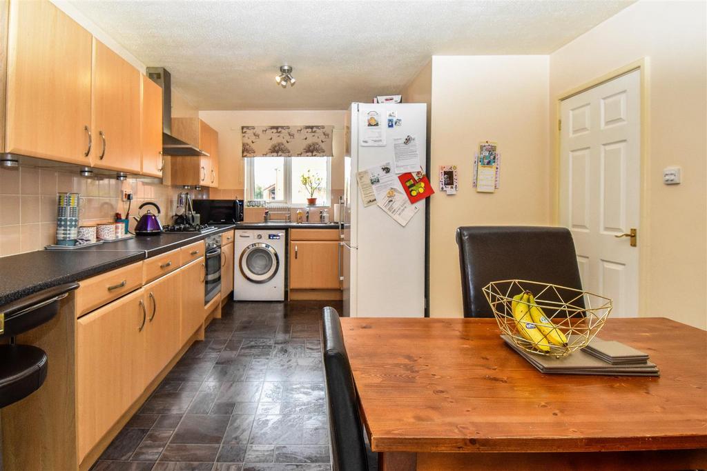 Kitchen 1 (1).jpg