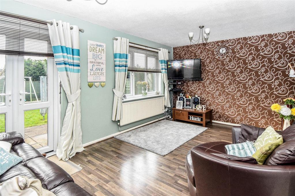 Living Room 3.jpg